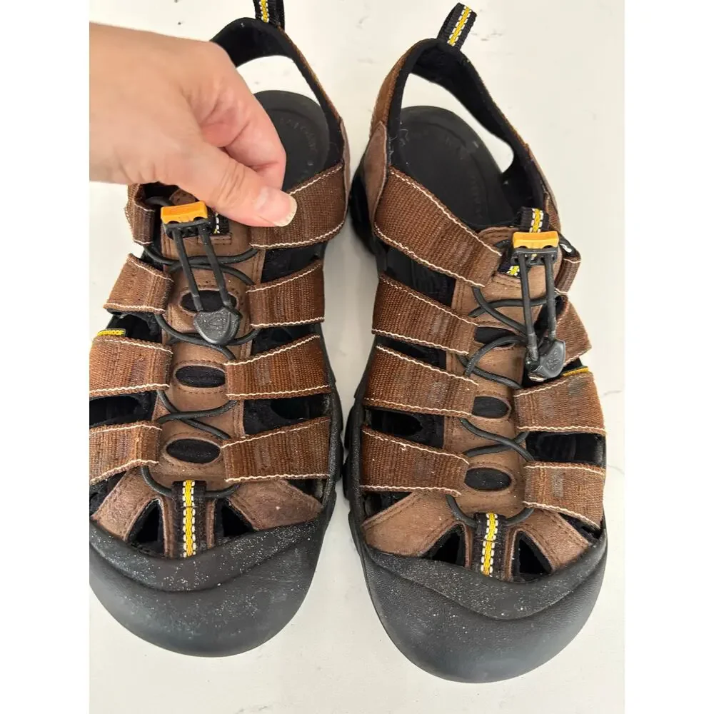 KEEN Newport H2 sandals sz 11 mens brown durable water hiking gorpcore outdoors